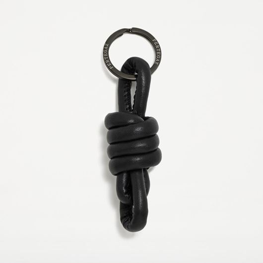 Picture of Llavero Pertegaz de cuero nudo lobo negro 
