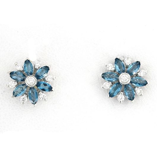 Picture of Pendientes rosetón de oro blanco, 14 brillantes 0,23CT y 12 topacios london blue 0,84CT