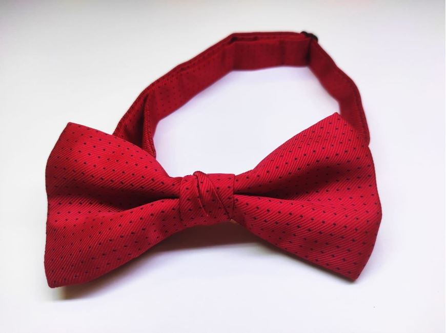 Foto de Pajarita de microfibra roja con topito azul marino en jacquard