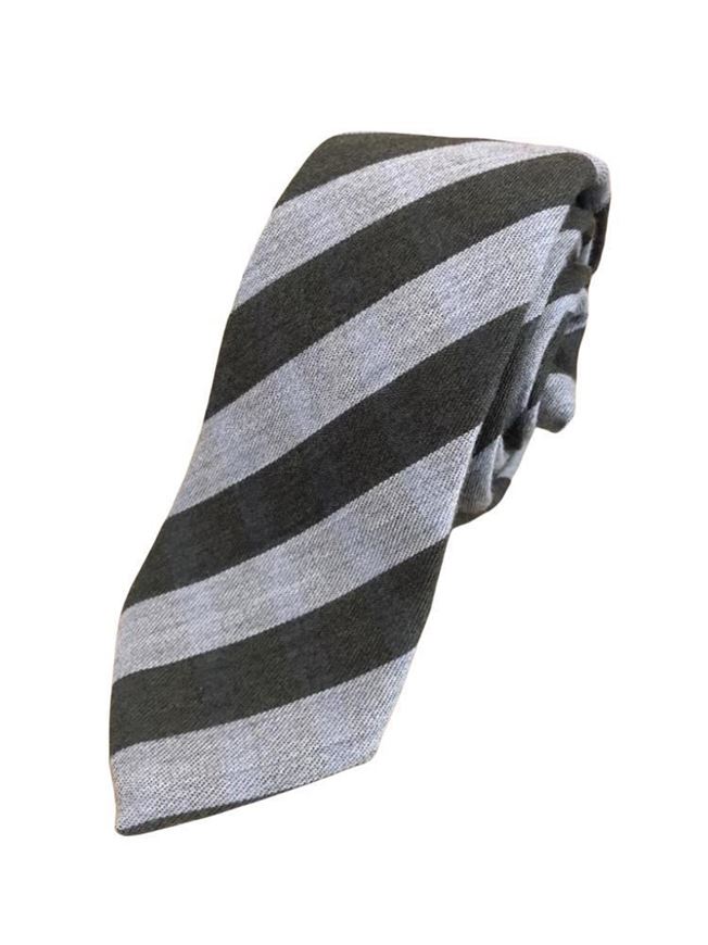 Foto de Corbata a rayas gris