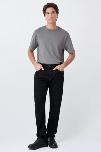 Foto de Pantalón vaquero negro Straight fit