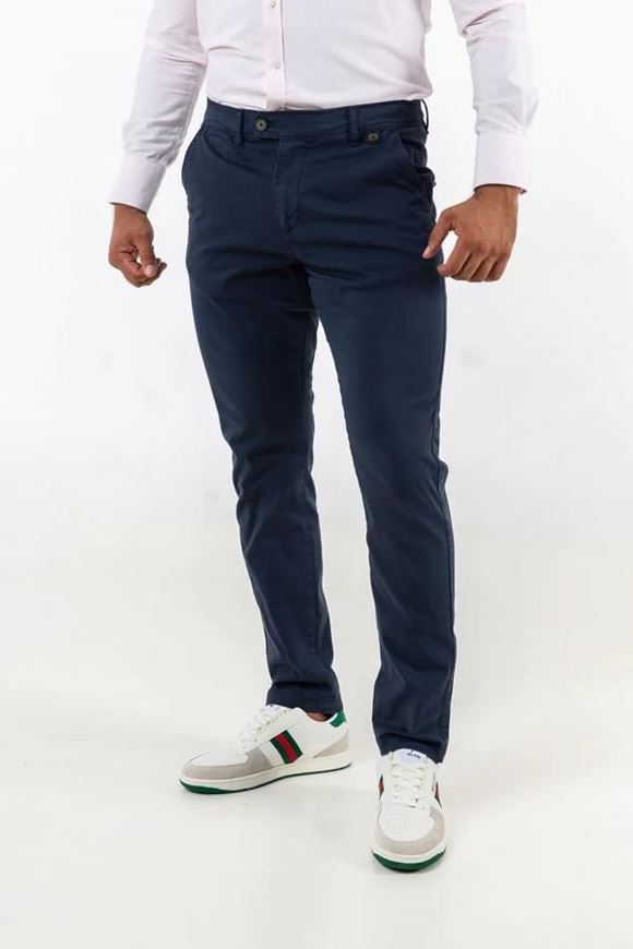 Foto de Pantalón chino slim fit azul marino