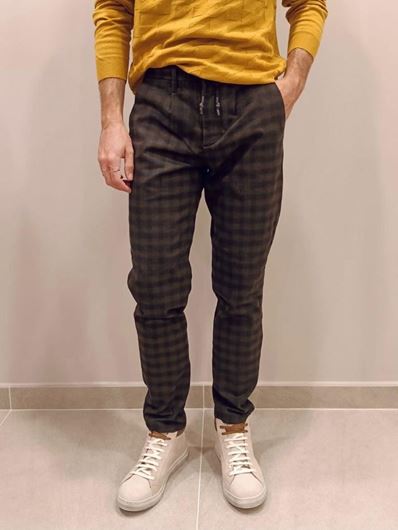 Picture of Pantalón chino cuadro negro y marrón slim fit