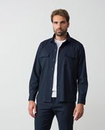 Foto de Sobrecamisa sport con dos bolsillos tapetas en punto técnico de algodón