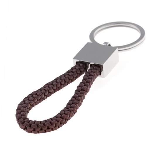Picture of Llavero de acero rodiado con correa de piel trenzada marrón