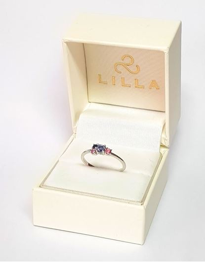 Picture of Anillo Galdana oro blanco con Iolita, turmalinas rosas y zafiro