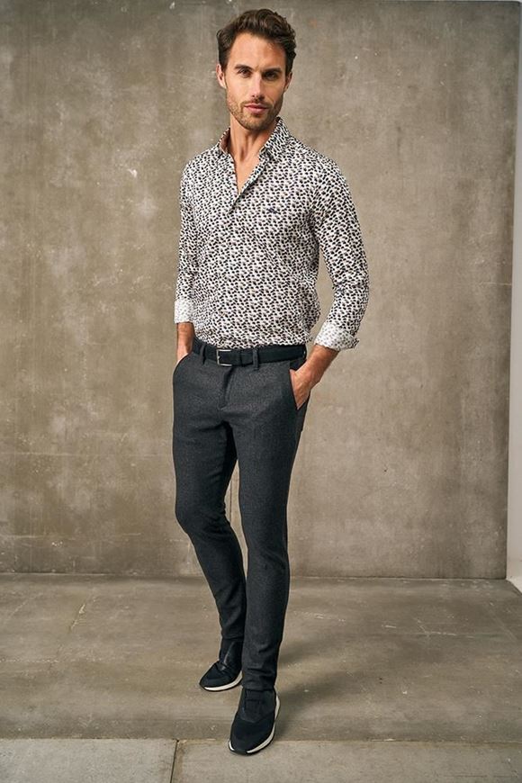 Foto de Pantalón vestir chino negro jaspeado gris