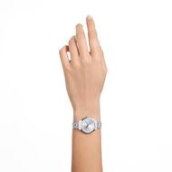Foto de Reloj Attract con brazalete de metal y tono plateado