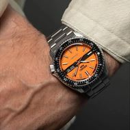 Foto de Reloj Seiko 5 Sports SKX Style 55 aniversario naranja