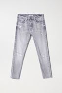 Foto de Vaqueros slim premium destroyed gris lavado