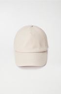 Foto de Gorra de piel color piedra