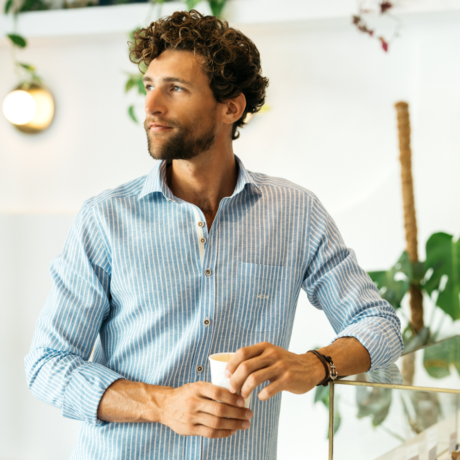 TIPOS DE CAMISAS PARA HOMBRES CON ESTILO