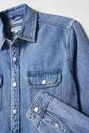 Foto de Sobrecamisa denim lavado regular fit