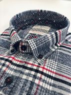 Foto de Camisa afelpada cuadro ventana gris negro y rojo
