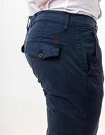 Foto de Pantalón chino slim fit azul marino