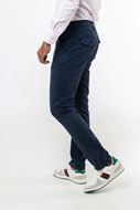 Foto de Pantalón chino slim fit azul marino