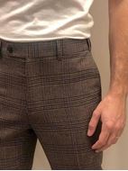 Foto de Pantalón de vestir cuadro ventana marrón y azul