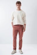 Foto de Pantalón chino S-Repel texturizado rosa Slim fit