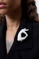 Foto de Broche Hand White