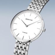 Foto de Reloj Titanium mujer plateado y esfera blanca