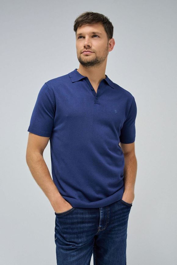 Foto de Polo regular azul medio
