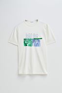 Foto de Camiseta manga corta blanca con logo y grafico
