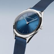 Foto de Reloj Bering ultraslim azul tornasolado 31mm