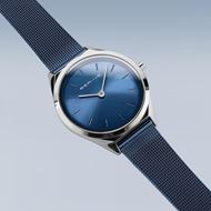 Foto de Reloj Bering ultraslim azul tornasolado 31mm