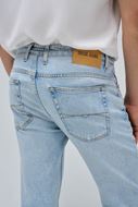 Foto de Pantalón vaquero slim fit efecto lavado
