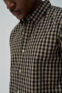 Foto de Camisa cuadro vichy negro y café slim fit 