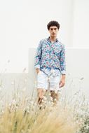 Foto de Camisa estampado flores pintura, algodón y lino, regular fit