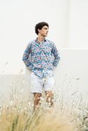 Foto de Camisa estampado flores pintura, algodón y lino, regular fit