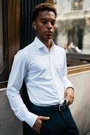 Foto de Camisa vestir blanca regular fit tejido Fly