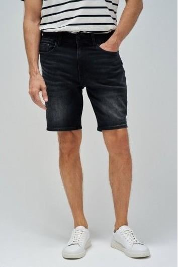 Picture of Pantalón corto s-activ color negro lavado