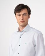 Foto de Camisa sport microestampado blanco y verde slim fit