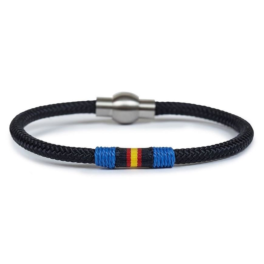 Picture of Pulsera cordón náutico con bandera España con hilo azulón 18cm