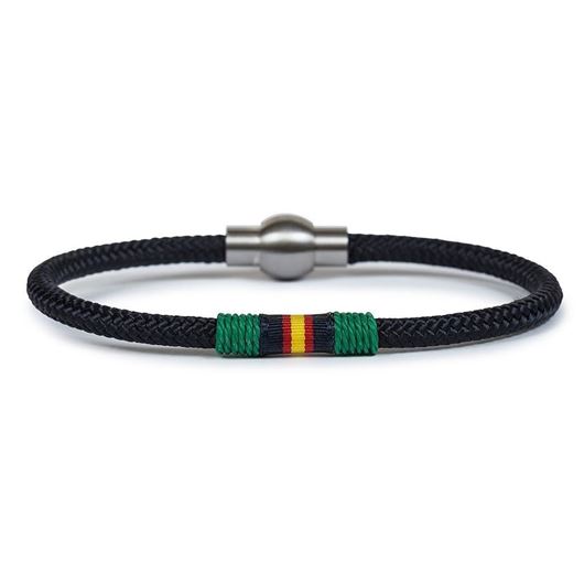 Foto de Pulsera cordón náutico con bandera España con hilo verde 18cm