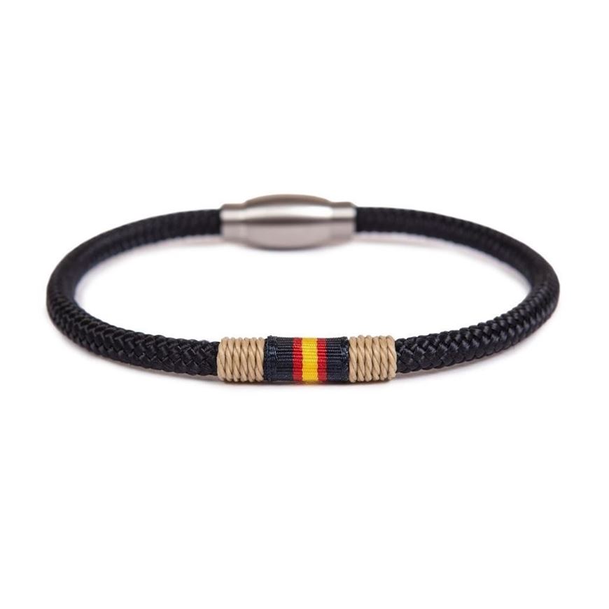 Foto de Pulsera cordón náutico con bandera España con hilo marrón 18cm