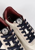 Foto de Sneaker Victoria x Harper beige y marino