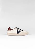 Foto de Sneaker Victoria x Harper beige y marino