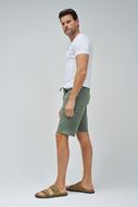 Foto de Pantalón corto s-activ regular color verde lavado
