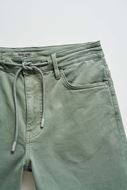 Foto de Pantalón corto s-activ regular color verde lavado