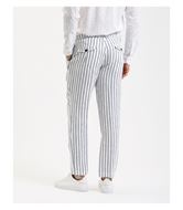 Foto de Pantalón vestir raya marinera blanco y azul lino