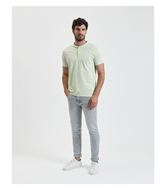 Foto de Polo manga corta cuello panadero color verde lima