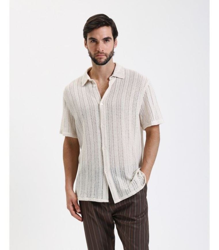 Foto de Camisa bowling de punto entramado beige