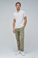 Foto de Pantalón jogger regular fit con lino verde caqui