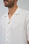 Foto de Camisa manga corta en denim ligero color blanco