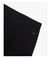 Foto de Pantalón vestir con pinzas comfort fit color negro