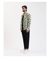 Foto de Camisa manga larga estampado floral negro y amarillo