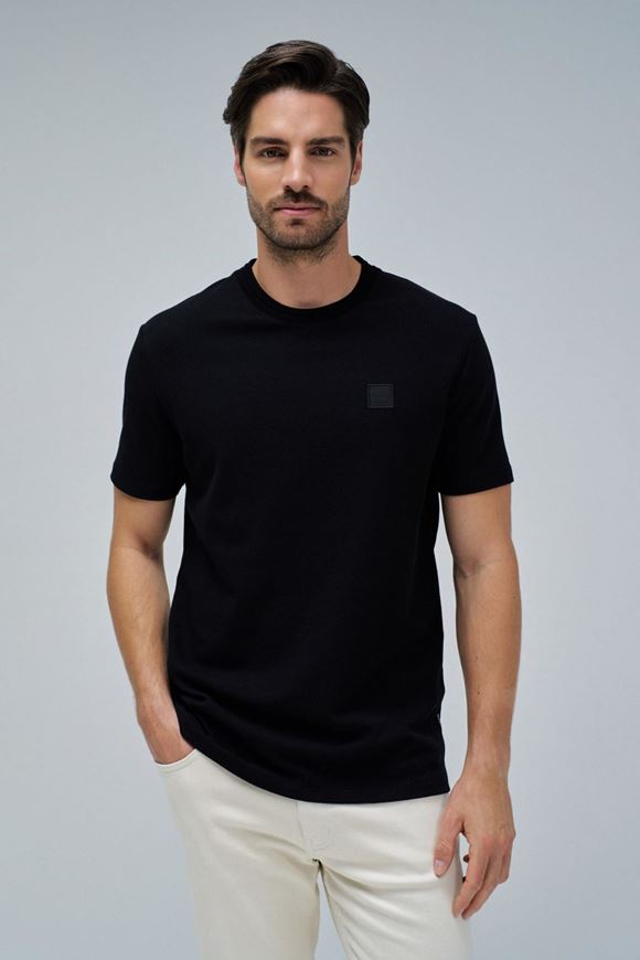 Picture of Camiseta con Textura Regular Fit Color Negro